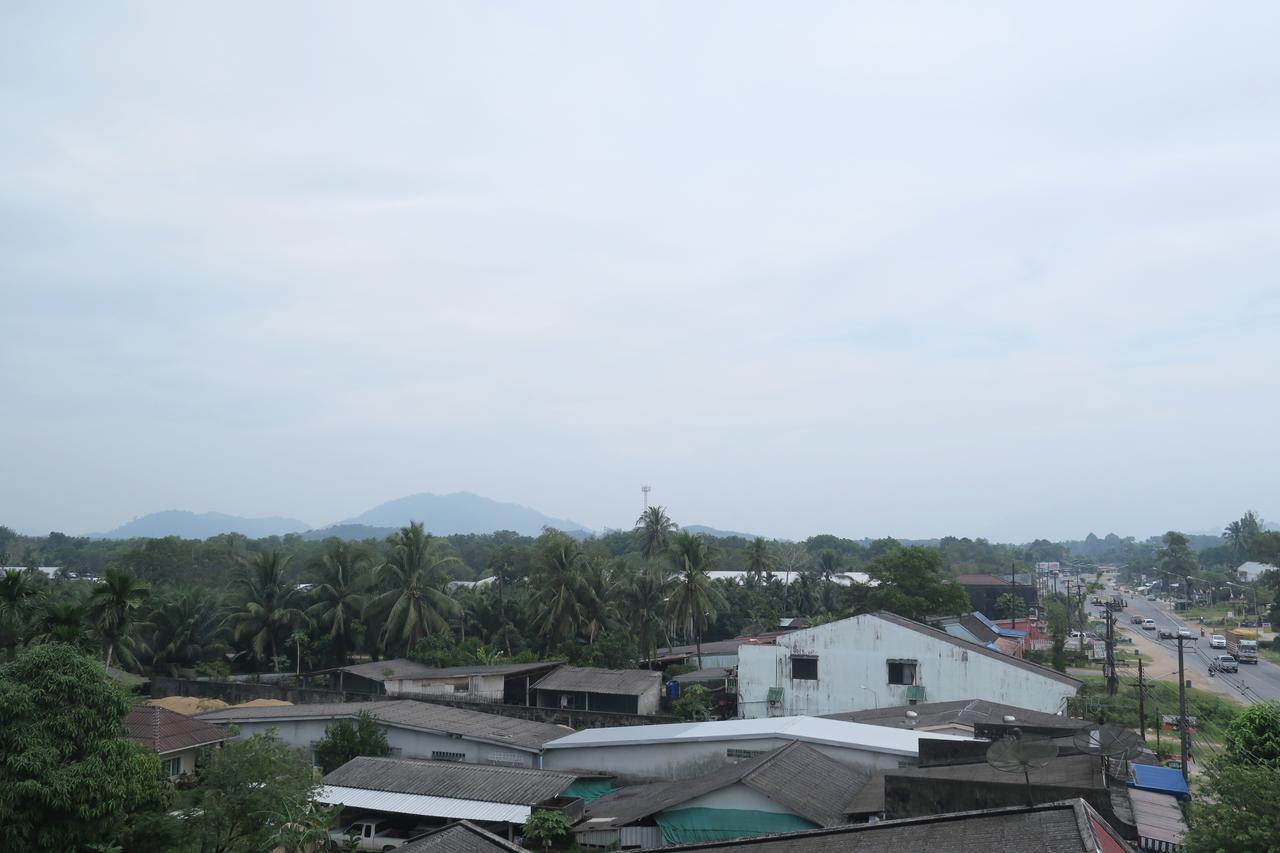 Good Morning Hotel Takuapa Esterno foto